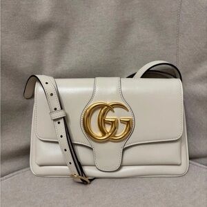 Gucci Cream Shoulder Bag with Gold Logo
